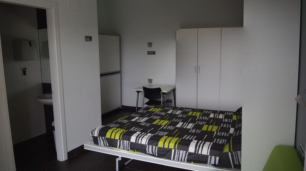 סן סבסטיאן Albergue/Auberge Ulia Youth Hostel חדר תמונה